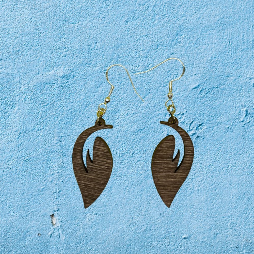 Dangling Leaf Earrings